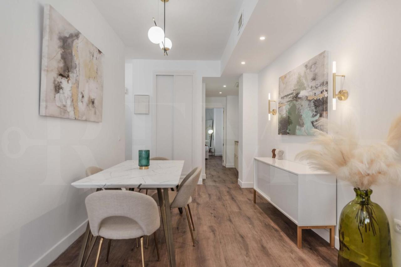 Designed Minimalist Apartment - Malaga Center By Rems Eksteriør bilde