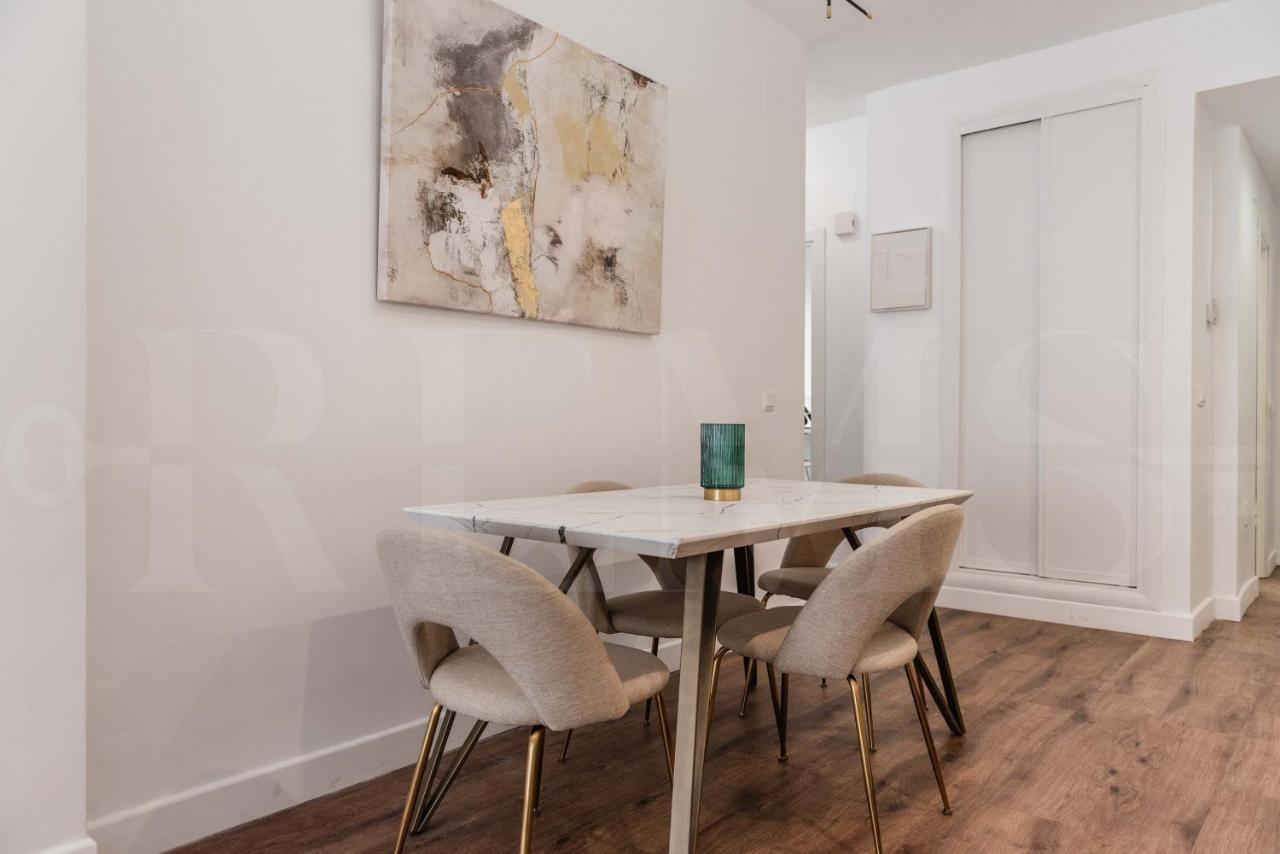 Designed Minimalist Apartment - Malaga Center By Rems Eksteriør bilde
